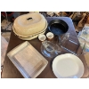 Image 1 : enamel roaster season cast-iron pan, glass gravy boat, two side sauce dishes square glass baking pan