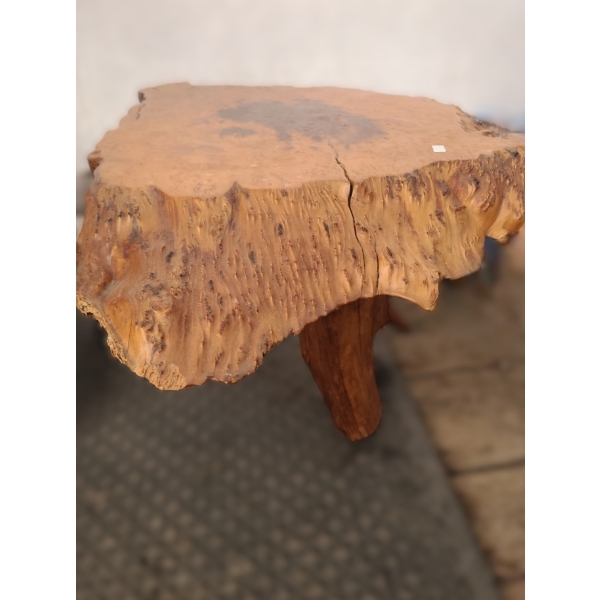 Natural Burl Wood Accent Table 32 W, 19.5 D, 17 T 