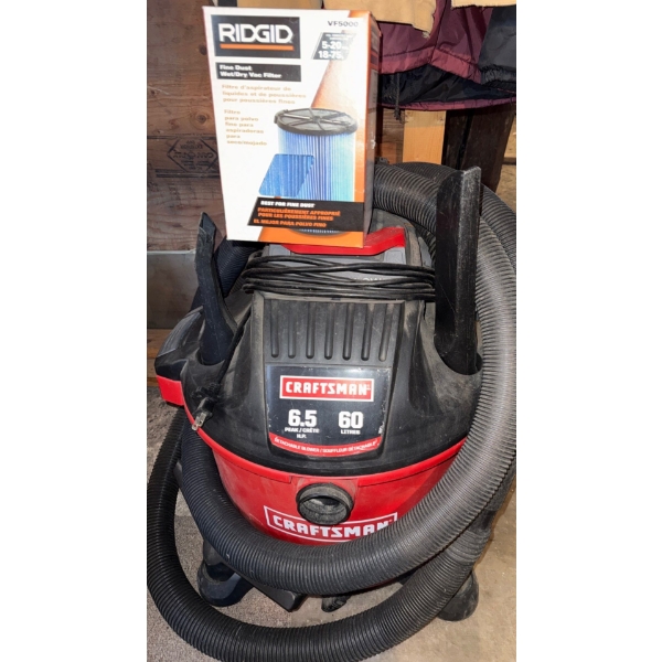 Craftsman 60L Shop Vac & Detachable Blower w/Attachments & Bags