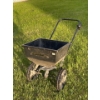 Image 1 : Seed Spreader