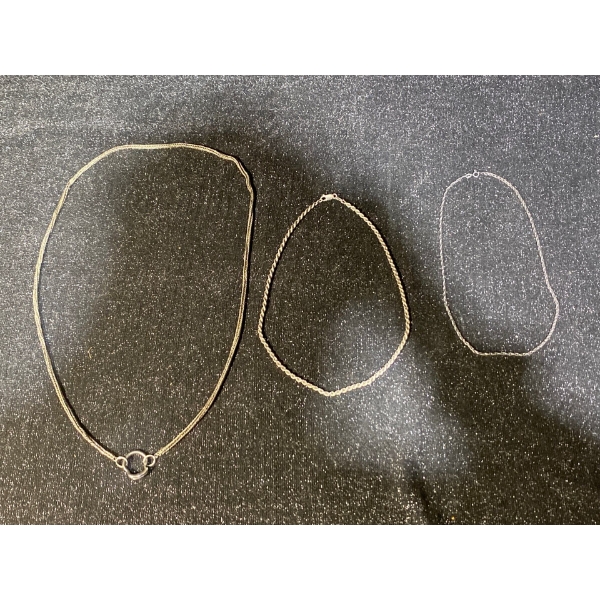 Stamped 92.5 Sterling Silver Necklaces 59.1 Grams