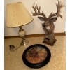 Image 1 : Wildlife Scene Point Buck, Lamp & Wall Clock