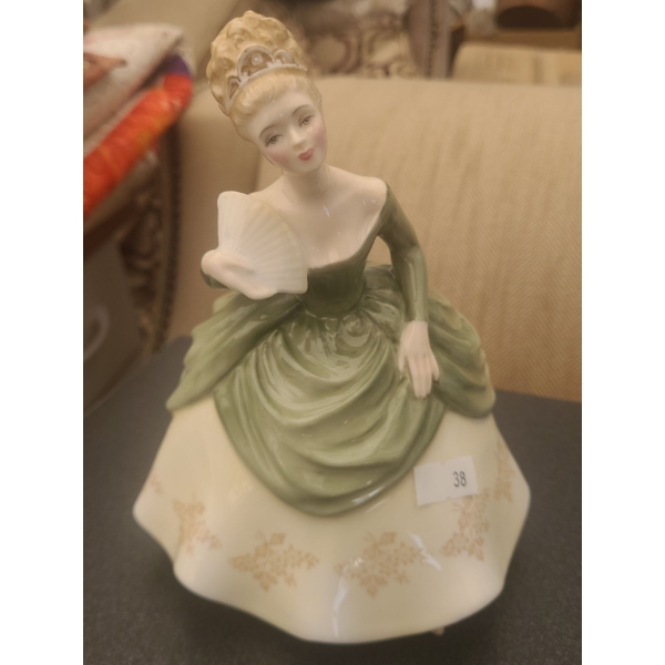 Royal Doulton's Porcelain Figurine "Soiree" HN 2312