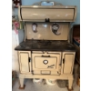 Image 1 : amazing Antique Renfrew Royal enamel and cast-iron oven in beautiful condition includes a vintage an