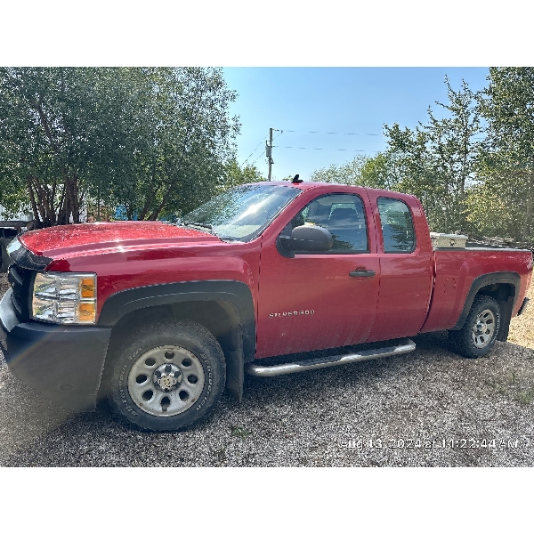 2011 Chevrolet Silverado 150K With Stainless Steele & Sprayed Storage Box - Perfect Carfax