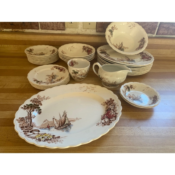 1940s Brixham Wood & Sons Made In England China Set