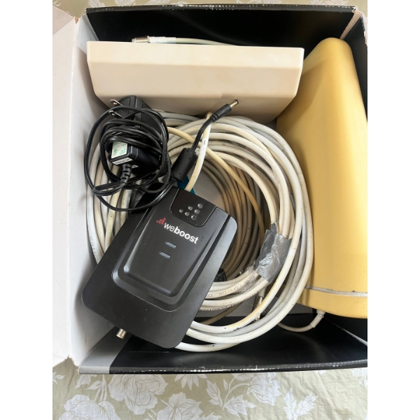 Web boost, Home or Building booster signal system portable music system with doc for iPhone or iPod 