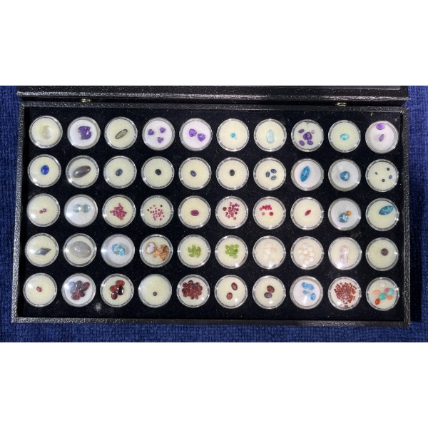 Tray of Unauthenticated Loose Gemstones