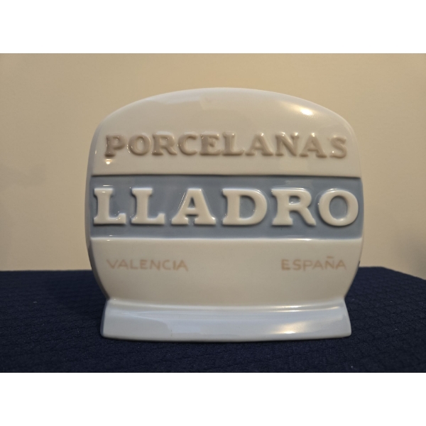 LLADRO Porcelanas Valencia Espana - 6W, 2D, 6T