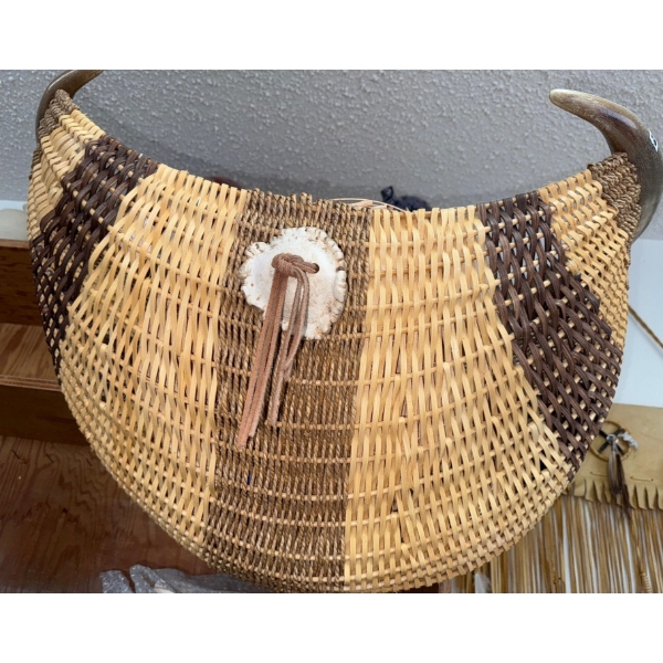 Wicker Basket Bull Horns 30W