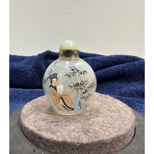 People Snuff Bottle with Spoon 2.5H