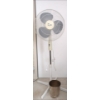 Image 1 : Hampton Bay Large Oscillating Fan & Trash Can
