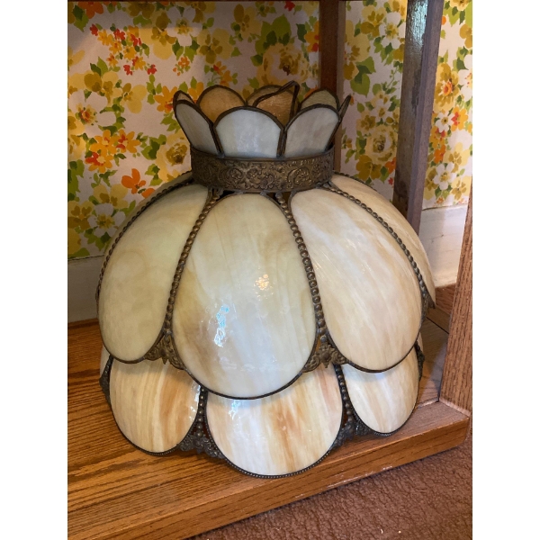 Set of 2 Stained Glass Hanging Lamps