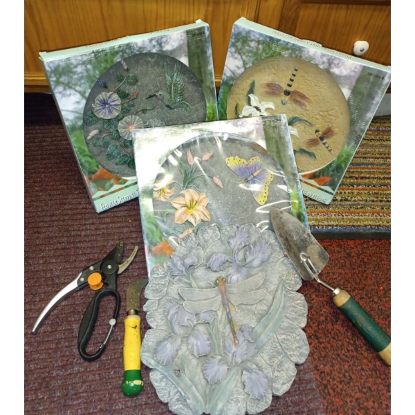 Garden Lovers Plots & Garden Tools