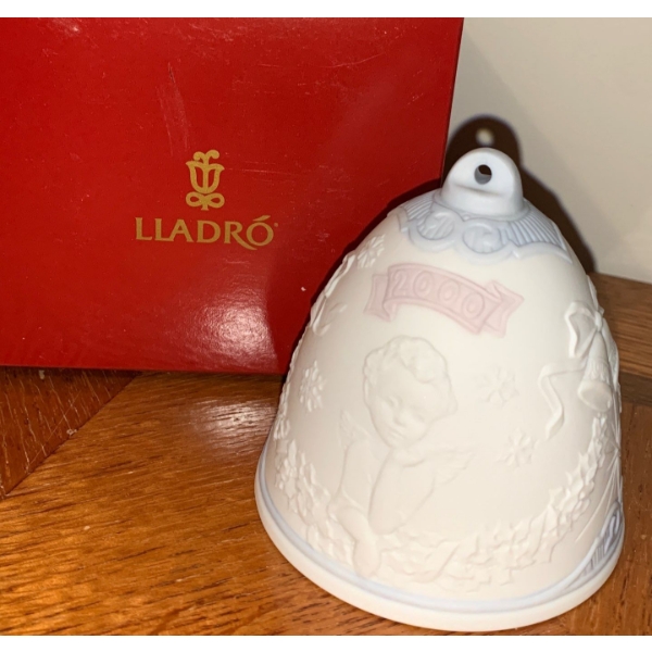 Lladro Porcelain Bell 2000 Christmas Bell 