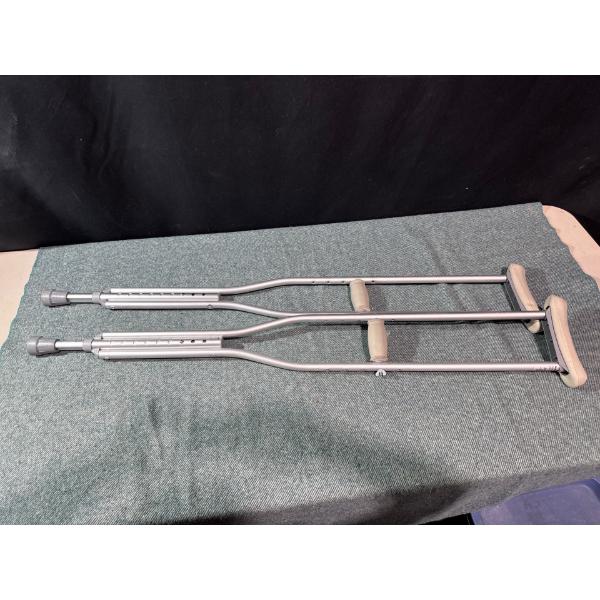 Adult Crutches