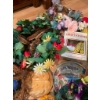 Image 4 : Decorative Home Accessories, Wreaths, Plates, and Other Items
