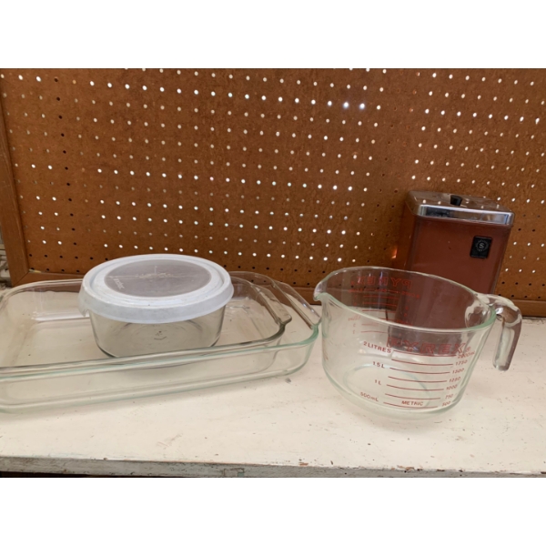 Set of Pyrex Casserole Dishes, large Pyrex Measuring Cup, Vintage Cannister
