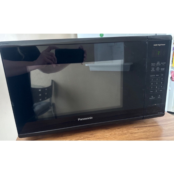 Panasonic High Powered Microwave Model#  NN-SG626B