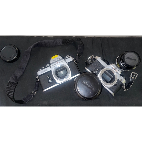 NIKON FE 4410557 - MINOLTA XE1 &  Sky Light Lens 