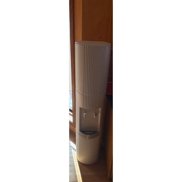 Crystal Mountain Water Coller Model No. GLED2WTW1AC