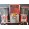 Image 2 : Vintage Coin Operated Vending Machine w/ 6 Dispensers 32 W, 21 D, 54 T, Key Included	