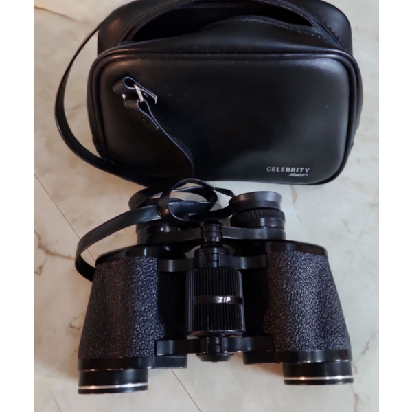 Celebrity Zip 8 X 30 Model 25230 Binoculars w/ Case