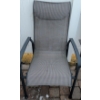 Image 3 : 3 Patio Chairs 2 Foot Stools & 1 Side Table 35"Tall