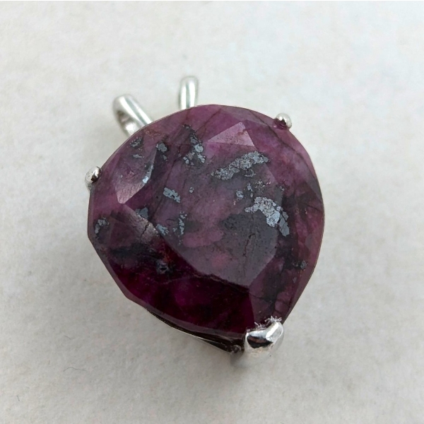 14.6 ct Certified Silver Ruby gemstone Pendant ($2,535 Appraisal)