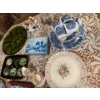 Image 3 : Collection of plates, knives or green vintage hors d’oeuvre tray
Set of blue and white cups and sauc