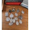 Image 2 : Sterling Silver Pendants Weighing 7.9g and More Metal Pendants