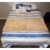 Image 2 : Full Size Bed (Bedding /Linens Not Included)