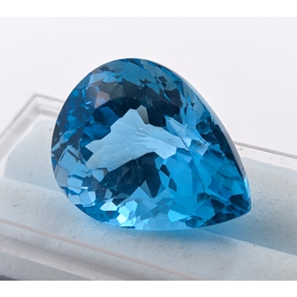 41.97 ct Certified Royal Blue Topaz gemstone ($8,300 Appraisal)
