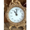 Image 5 : Antique New Haven Cherub Mantle Clock w/ Diamond Shaped Religious Art 3.5T