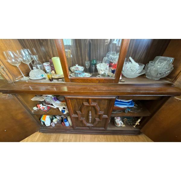 China Shelf Contents 