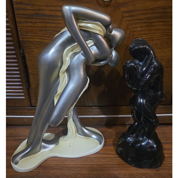 Ceramic Embracing Couples - LB Gifts (11T) 