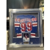 Image 1 : Framed Autographed Wayne Gretzky #99 Rangers Jersey Display