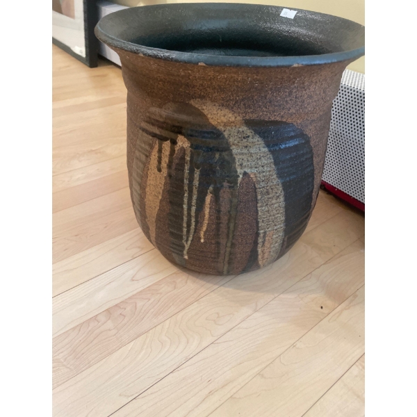 Noboro Kubo, large pot