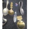 Image 3 : Pillow 15 X 15, Deer Jar 6 T, Cutlery and Collector Spoons, Assorted Decor- Egg Decor 9.5 X 6