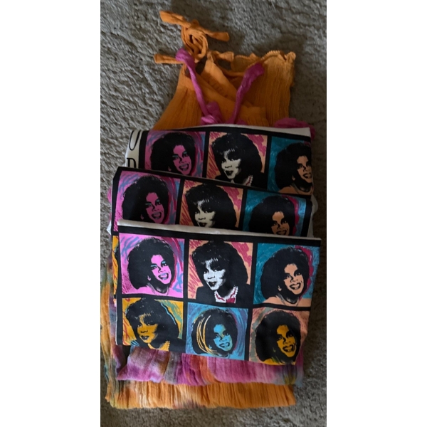 Vintage Clothing & Accessories - Graffic T's Casual Bags & More