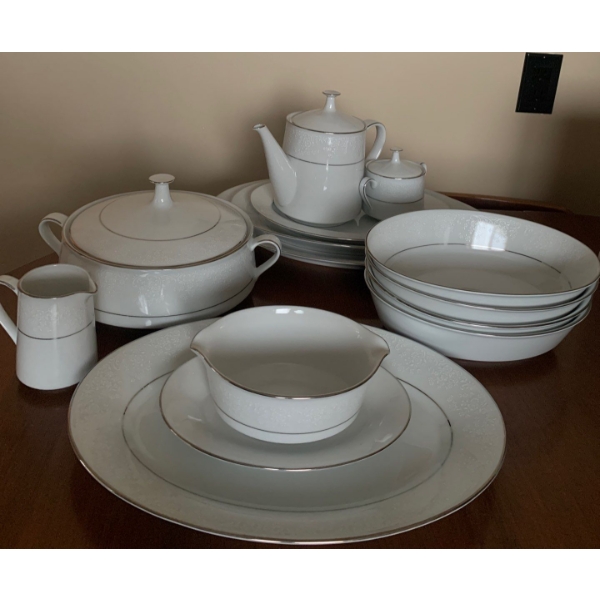 Noritaki Tahoe Contemporary Fine China - Special Occasion Dishes