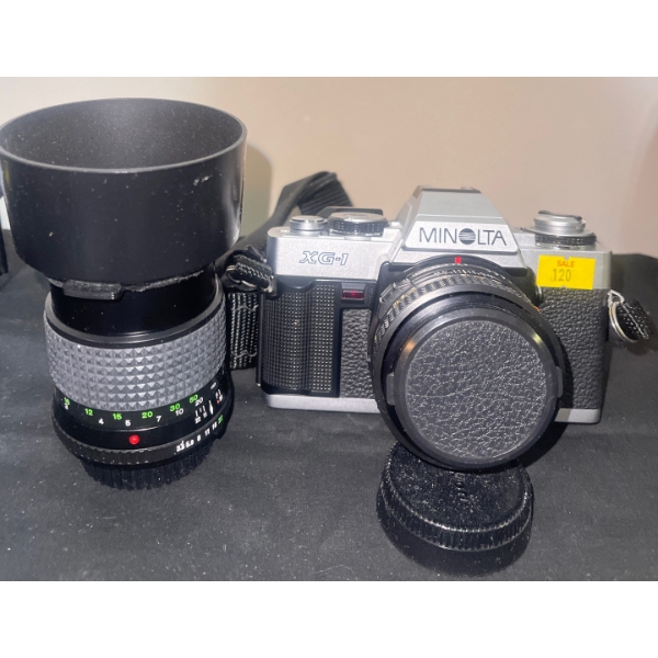MINOLTA XG1 w/ MINOLTA 100-200/4.5 & MINOLTA 1:2 Lens 