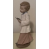 Image 4 : Lladro Porcelain NOA Series 9.5T Aspiring Choir Boy 