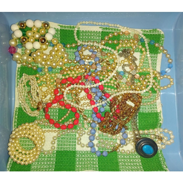 Tray of Assorted Costume Jewelry  Earrings, Bracelet, Necklaces & More