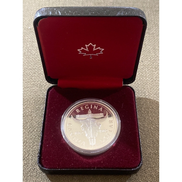 1982 Canada Regina Commemorative Silver Dollar Coin in Display Box