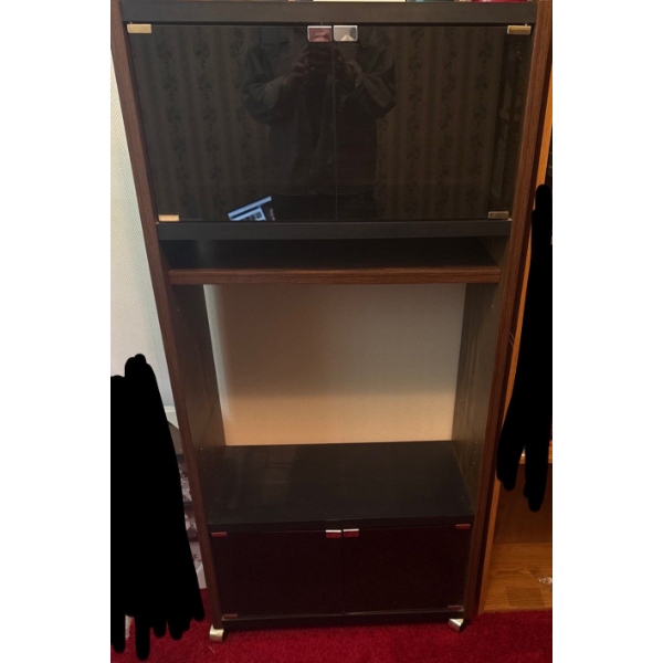 Entertainment Unit - 30W, 15D, 61T 