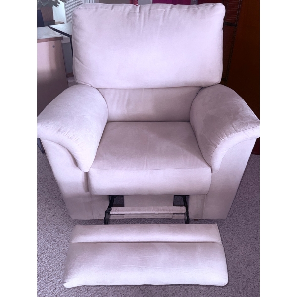 La-Z-Boy Recliner Chair with Beige Upholstery