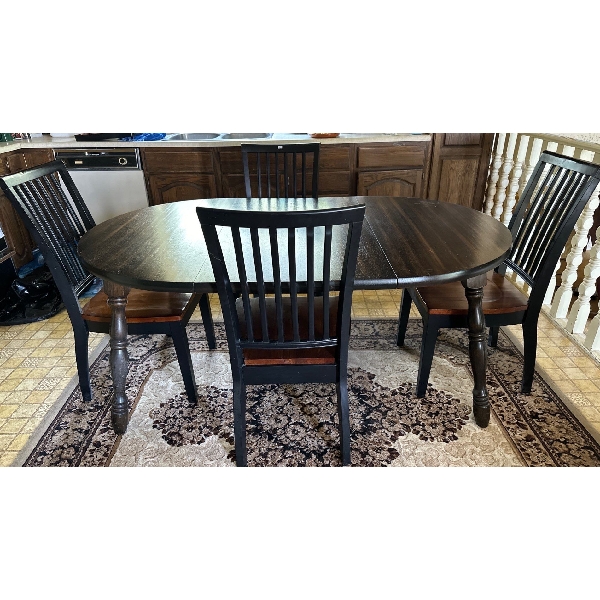 Country Wood Dining Table With Leaf 65L x 43W x 28T & 4 Chairs 