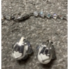 Image 2 : Beautiful Vintage Crystal Like Matching Necklace & Clip On Earrings