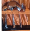 Image 5 : Abbott of England Bone Handle Stainless Steel Steak Knives and Henley Stainless Steel Cutlery 